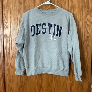 grey crewneck